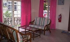 Rumah Rehat - Ruang Tamu